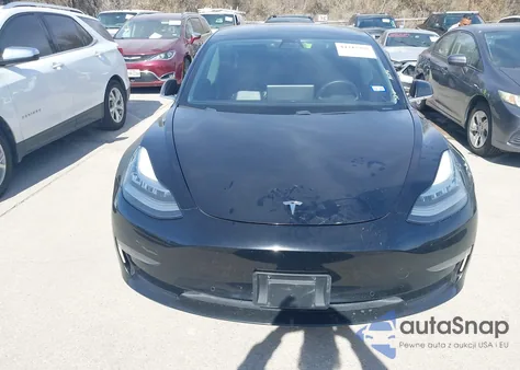 2018 Tesla Model 3 Long Range/Mid Range from USA, damaged, VIN 5YJ3E1EA2JF042792